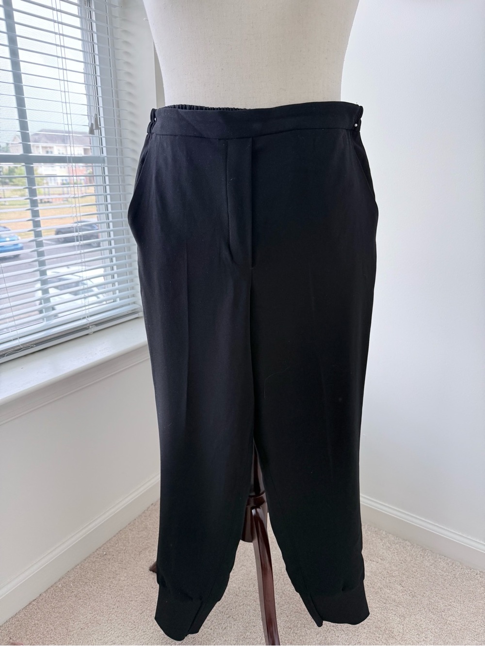 Zara Black Pants With Cuffs and Elastic Waistband
